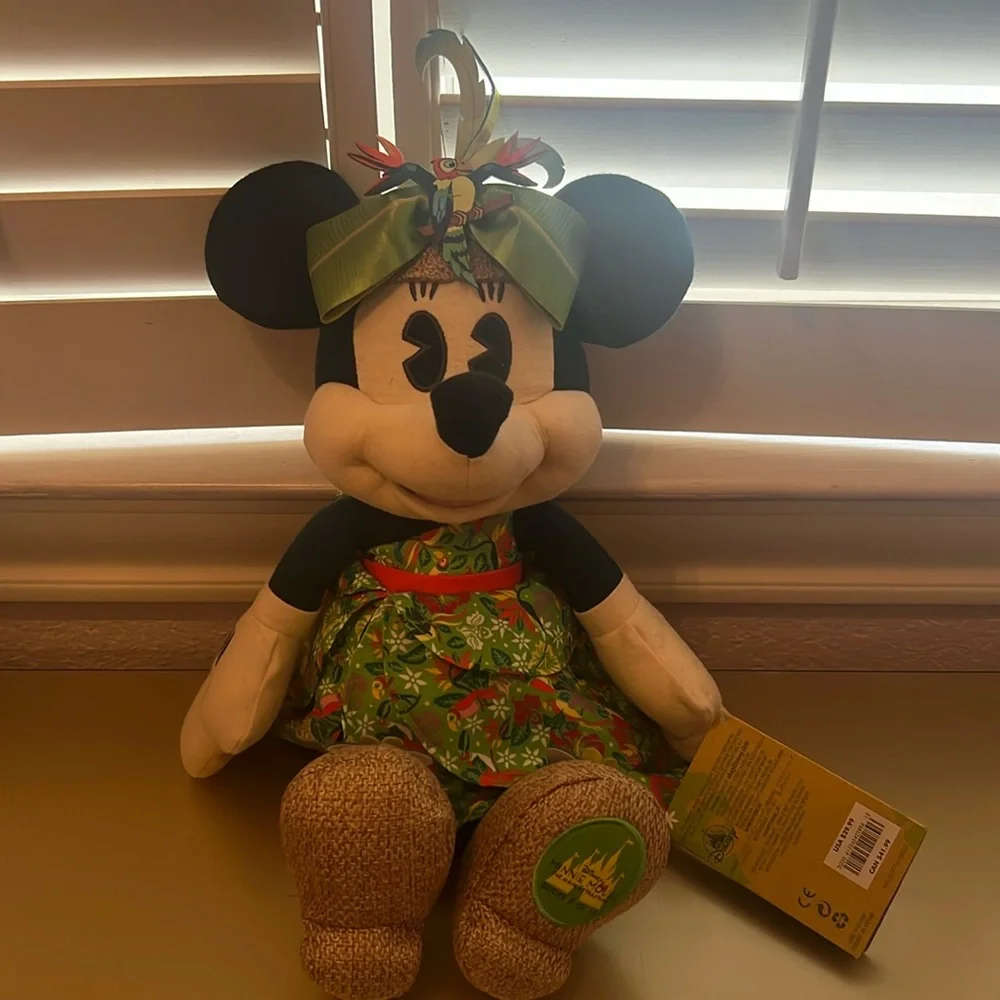 Minnie Mouse Main Attraction Enchanted Tiki Room plush - Picture 1 of 5